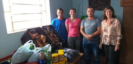 PAA: 20 famílias e escolas são beneficiadas com alimentos da agricultura familiar PAA: 20 famílias e escolas são beneficiadas com alimentos da agricultura familiar
