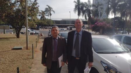 Vice-prefeito e vereador viajam à Brasília em busca de recursos