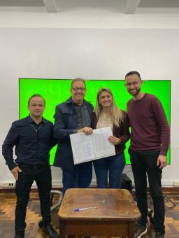 Prefeitura de Paverama participa de ato de assinatura de convênios em Porto Alegre