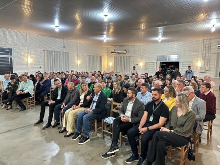 Paverama recebe diretoria da Fruki em noite de celebração e integração com a comunidade