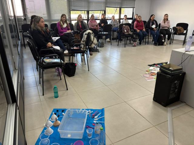 Currículo na Educação Infantil foi tema de encontro do ProLEEI