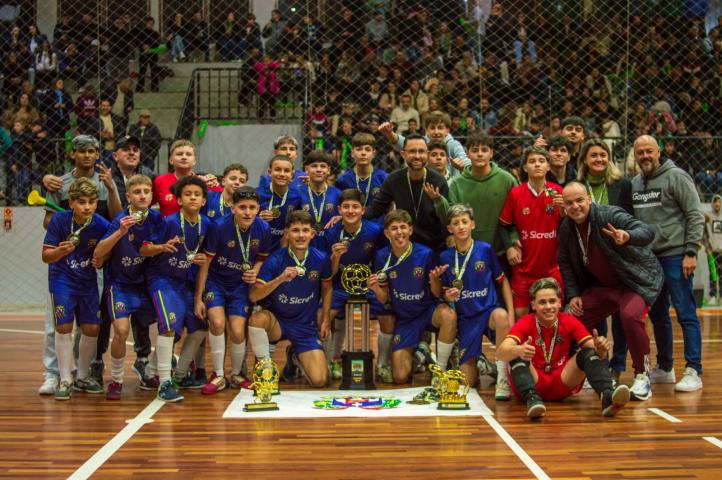 Sub-15 de Paverama conquista o bicampeonato da Copa Transcitrus Sicredi de Futsal