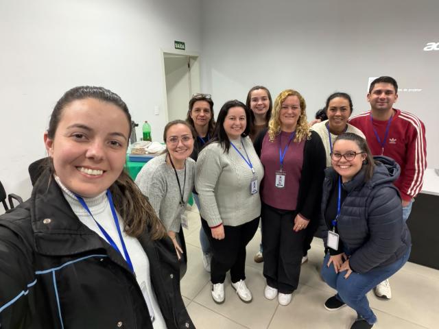 Encontro mensal do Alfabetiza Tchê trata sobre o direito de aprender